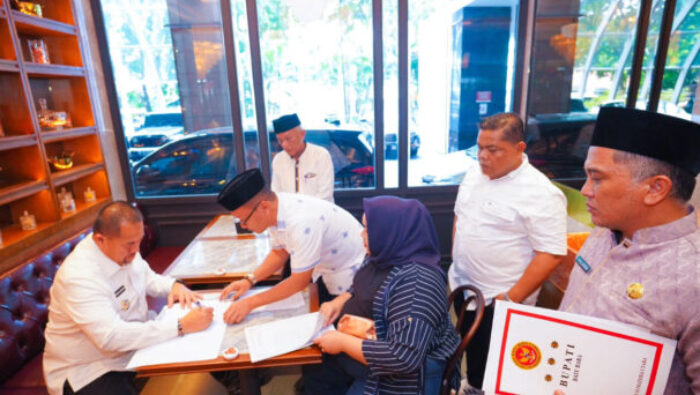 Atasi Sampah, Bupati Batu Bara Terima Hibah Lahan HGU dari PT Bakrie untuk Bangun TPST Modern