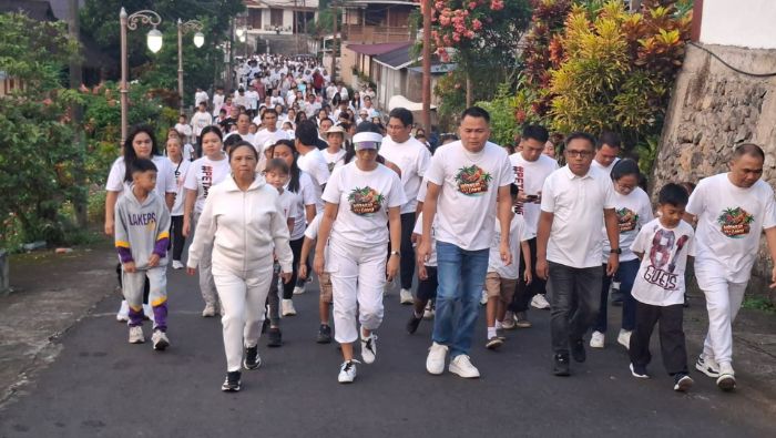 Ribuan Warga Meriahkan Jalan Sehat HUT Wanua Lowu ke-343, Bupati Mitra Ajak Hidup Sehat dan Perkuat Kebersamaan
