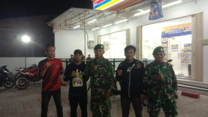 Ciptakan Situasi Kondusif, Koramil 04/Labuhanbilik Gelar Patroli Gabungan Di Ajamu