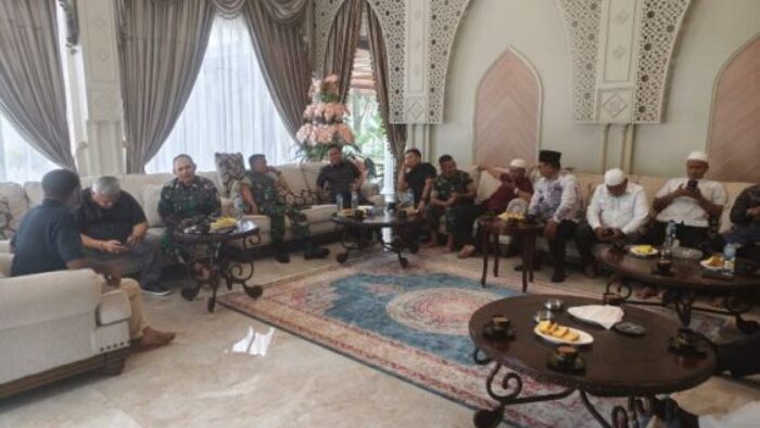 Dandim 0209/LB Bangun Komunikasi dan Sinergi Bersama Tokoh Masyarakat NA IX-X