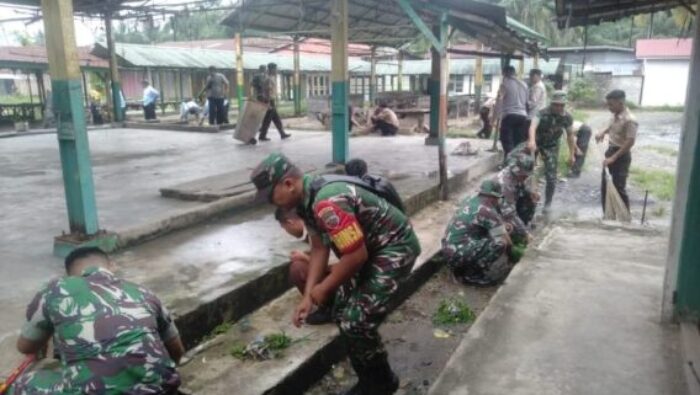 Wujudkan Lingkungan Sehat, Koramil 07/AKB Bersama Desa Kampung Pajak Gelar Kegiatan ASRI