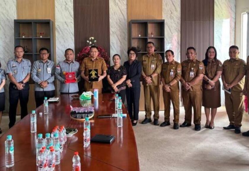 Bupati Ronald Kandoli Terima Kunjungan Kemenkumham Sulut, Bahas Harmonisasi Perda hingga Posbakum