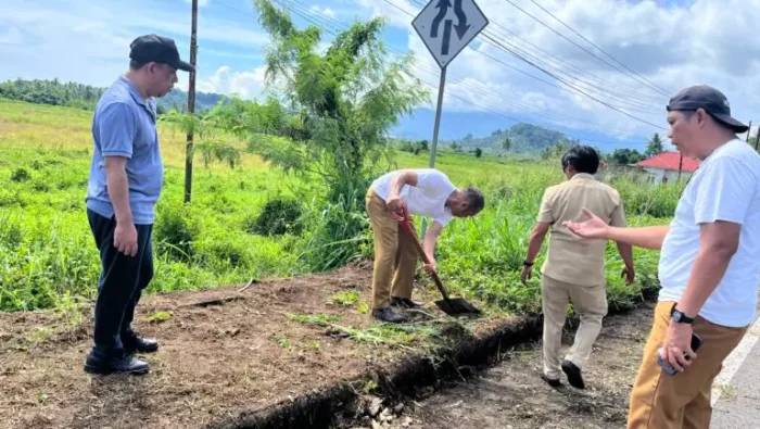 Turun ke Lapangan, Bupati Yusra Ajak ASN Bersihkan Jalur Utama Ibu Kota Bolmong
