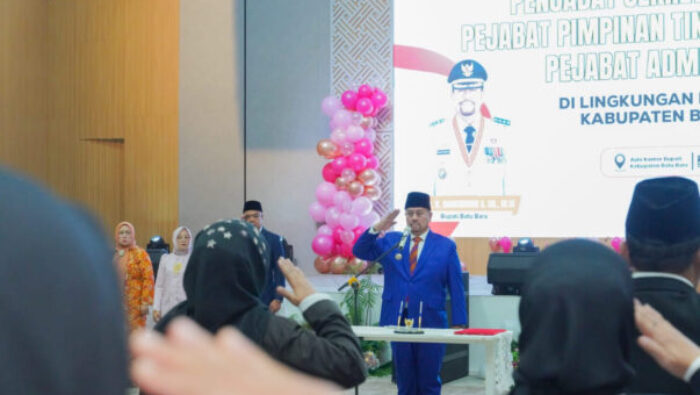Lantik 33 Pejabat, Bupati Baharuddin: Jabatan Amanah, ASN Wajib Loyal dan Jangan Jadi Pengkhianat Institusi