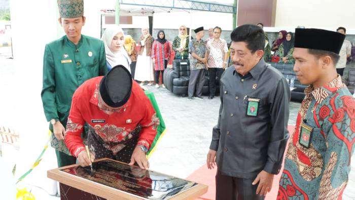 Resmikan Lapangan Tenis PA Tutuyan, Bupati Boltim Dorong Gaya Hidup Sehat dan Sportif