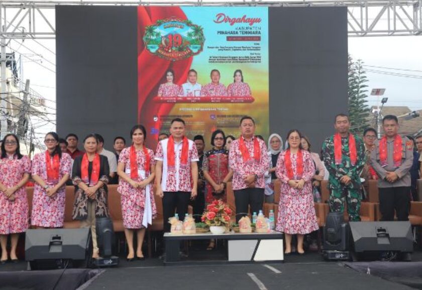Semarak HUT ke-19 Mitra, Bupati Ronald Kandoli Buka Pameran Pembangunan dan Berbagai Perlombaan