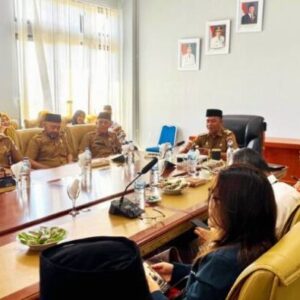 bupati-oskar-manoppo-dukung-pendidikan-antikorupsi