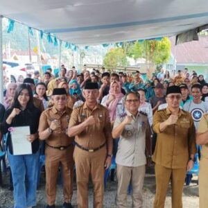 Bupati Oskar Manoppo Serahkan 58 Sertifikat PTSL di Modayag, Warga Boltim Kini Miliki Kepastian Hukum Tanah