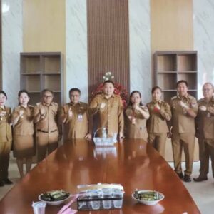 Bupati Ronald Kandoli Evaluasi Kinerja Camat, Serapan Anggaran dan Pelayanan Publik Jadi Sorotan