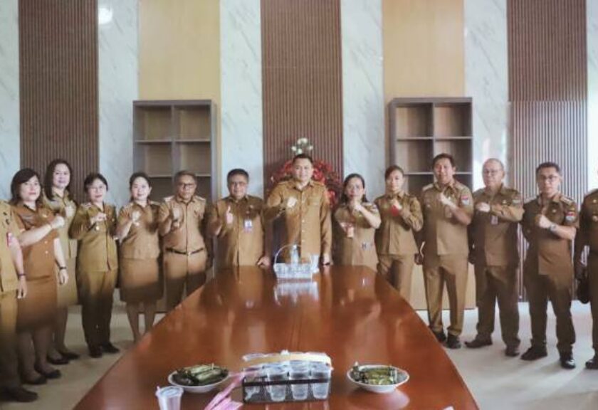 Bupati Ronald Kandoli Evaluasi Kinerja Camat, Serapan Anggaran dan Pelayanan Publik Jadi Sorotan