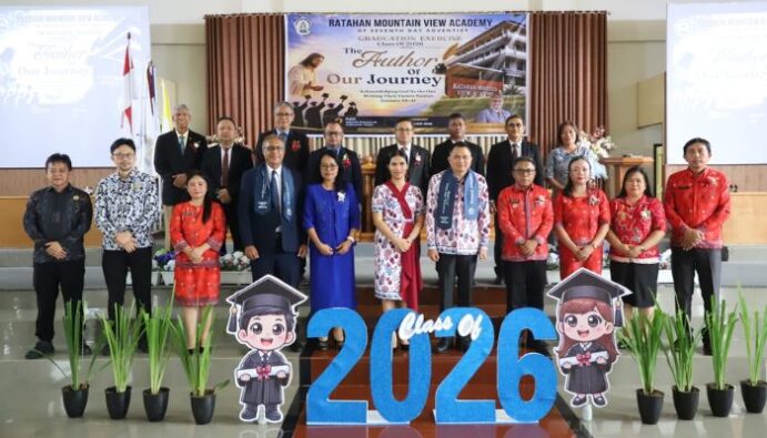 Bupati Ronald Kandoli Hadiri Graduation RMVA 2026, Dampingi Sang Putra Raih Kelulusan SMP