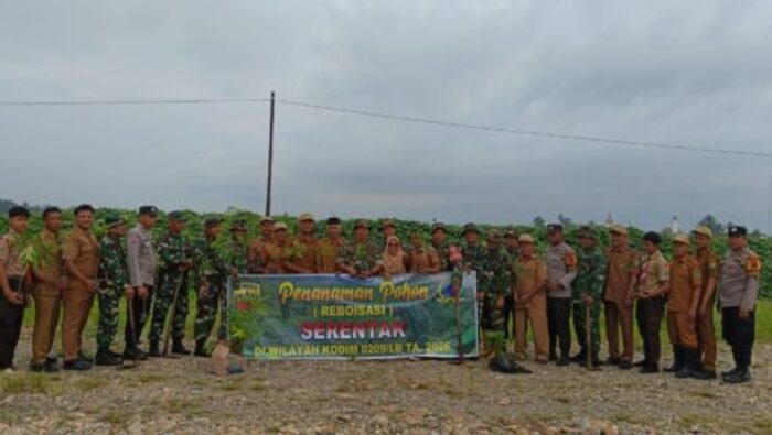Koramil 01/AK Laksanakan Penanaman 150 Pohon Wujudkan Lingkungan Lestari