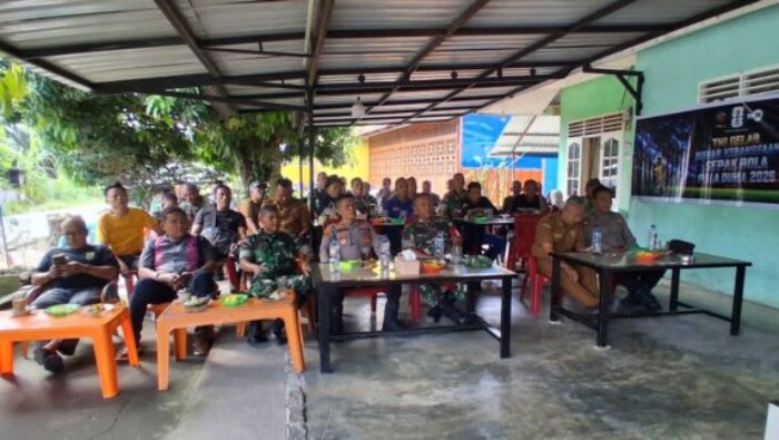 Lewat Nonton Bareng Piala Dunia, Koramil 06/Marbau Bangun Kebersamaan Dan Komunikasi Harmonis Bersama Warga