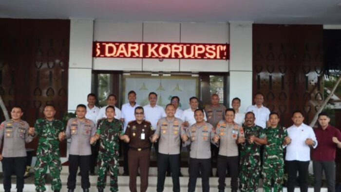 Pererat Sinergitas Antar Aparat Penegak Hukum, Kapolres Bersama PJU Polres Ketapang Silaturahmi ke Kejaksaan Negeri