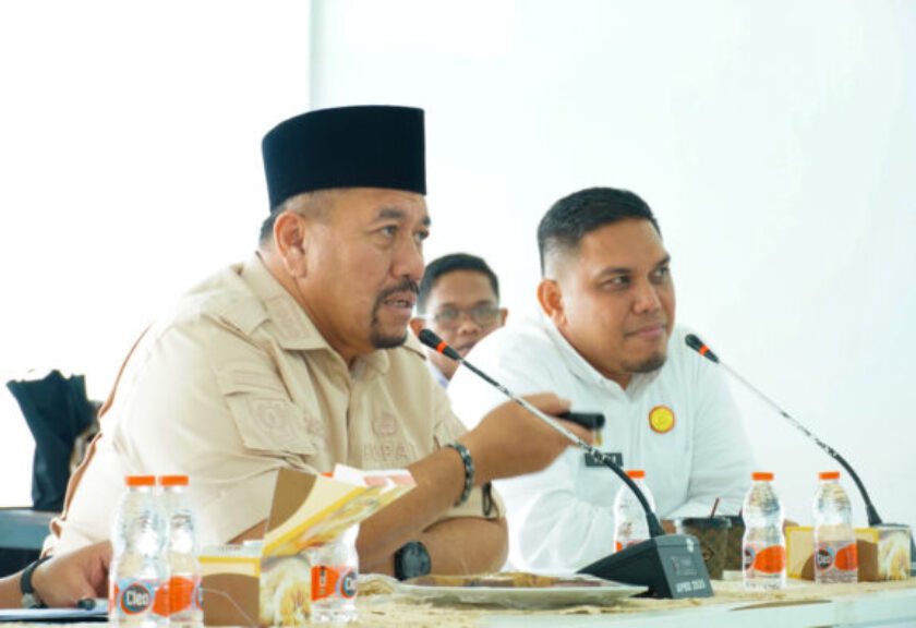 Komitmen Tingkatkan Pelayanan, Bupati Baharuddin Temui Dokter RSUD H. OK Arya Zulkarnain