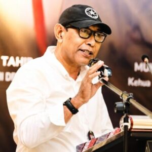 Gubernur Sherly Harus Belajar dari Moto Pegadaian: “Mengatasi Masalah Tanpa Masalah”