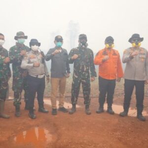 Atasi Karhutla Kapolres Ketapang Bersama Jajaran Forkopimda Turun Langsung Ke Wilayah Karhutla Di Kecamatan Matan Hilir Selatan
