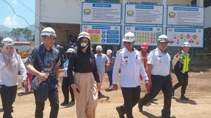 Ketua Komisi IX DPR RI Tinjau RSUD Boltim, Bupati Oskar Manoppo Pastikan Pembangunan Berjalan Optimal