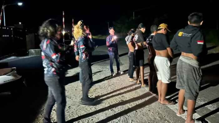 Patroli Malam URC Resmob Polres Boltim Sasar Lokasi Rawan