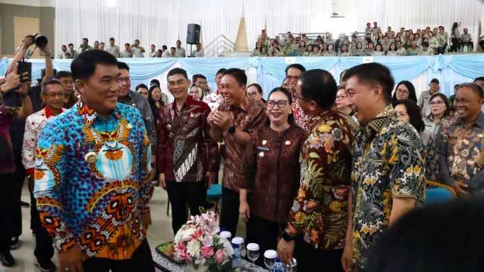 Wabup Boltim Argo Sumaiku Hadiri Rakerda Pertanian Sulut, Terima Bantuan Alsintan