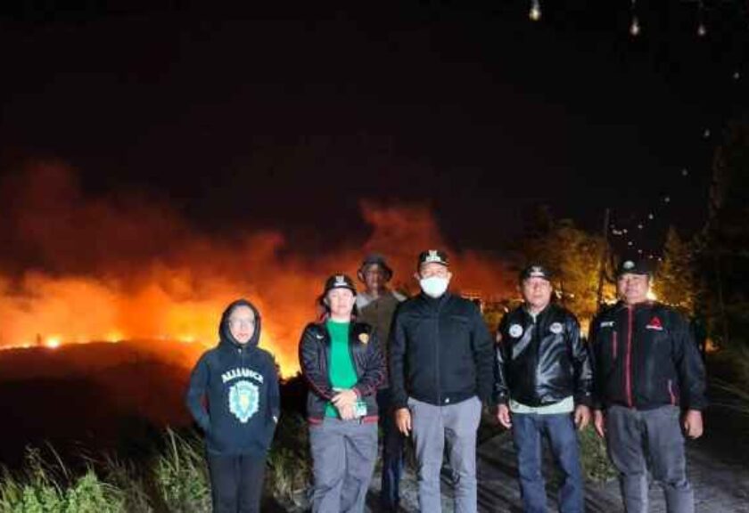 Wabup Mitra Turun Langsung Pantau Kebakaran Hutan Lindung Gunung Soputan