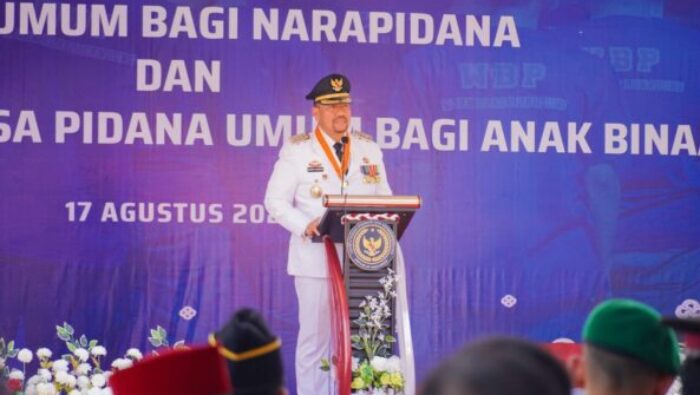 Bupati Baharuddin Serahkan Remisi, 24 Napi Lapas Labuhan Ruku Langsung Bebas