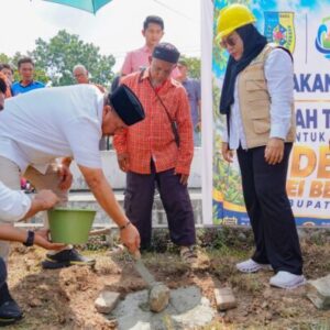 Bupati Batu Bara Letakkan Batu Pertama Videotron di Sei Bejangkar