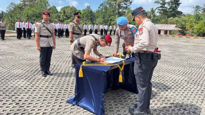 AKBP Handoko Sanjaya Pimpin Sertijab Kasat Reskrim dan Kapolsek Ratatotok