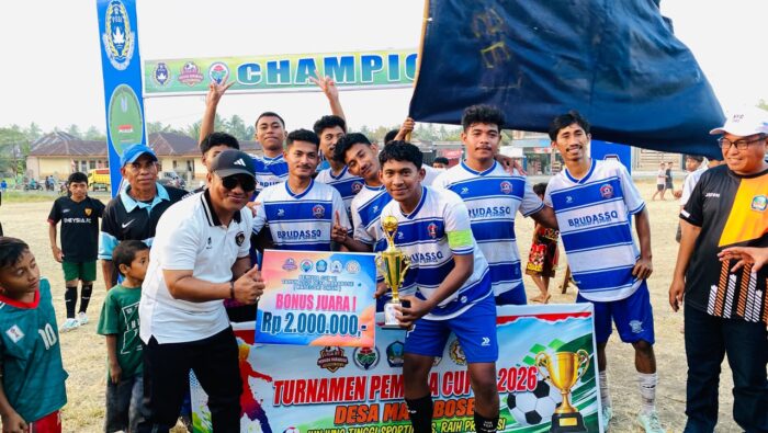 Pemuda Cup VI Marabose Selesai Dihelat, Kadis DPMD Halsel Beri Bonus