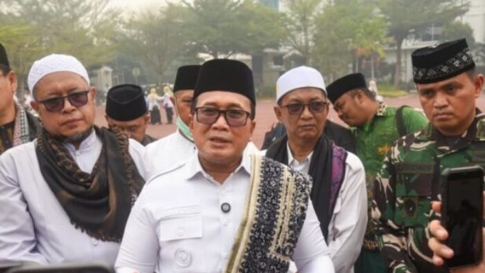 Sujiwo Bersama Masyarakat Kubu Raya Shalat Istisqa, Berharap Hujan Segera Turun