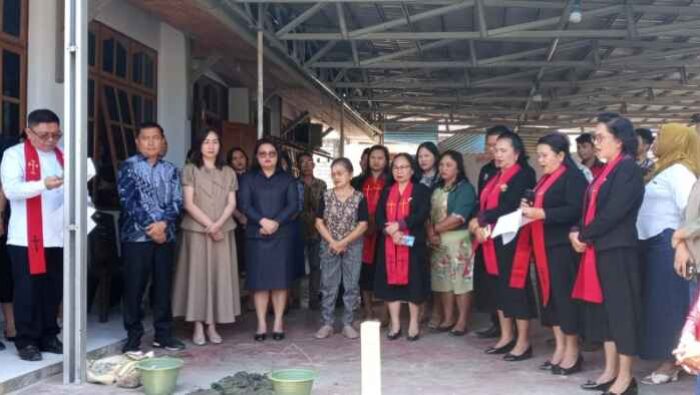 Peletakan Batu Pertama Gereja GMIBM Baitel Moyongkota, Pemkab Boltim Tekankan Pembangunan Iman
