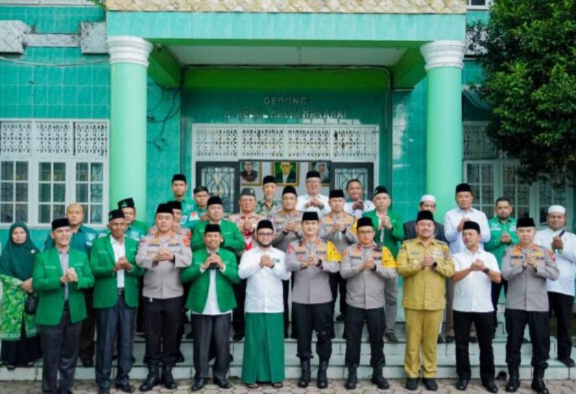 Perkuat Sinergi dalam Menjaga Kemananan, Bupati Batu Bara Hadiri Silaturahmi Kapolda Sumut bersama Al Washliyah