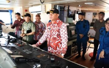 Bupati dan Wabup Boltim Tinjau Uji Coba Tambatan Kapal di Pelabuhan Kotabunan