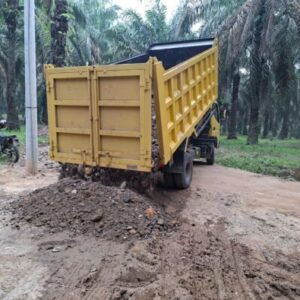 Demi Akses Warga Lebih Baik, Kodim 0209/LB Percepat Pembangunan Jalan di Desa Aek Batu