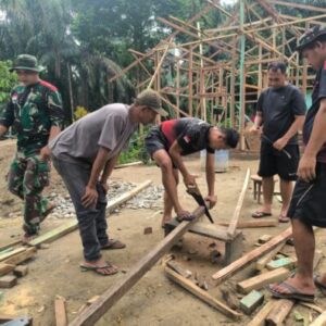 “Mantap, Pak! Bangunnya Paten!” Apresiasi Sritomo untuk Satgas TMMD ke-130 Kodim 0209/LB