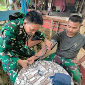 Demi Prajurit Tetap Prima, Tim Kesehatan TMMD ke-130 Kodim 0209/Labuhanbatu Turun Langsung ke Lapangan