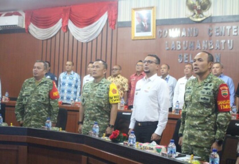 Tim Wasev Mabes TNI Bersama Forkopimda Labusel Ikuti Paparan Evaluasi Pelaksanaan TMMD ke-130 Kodim 0209/Labuhanbatu