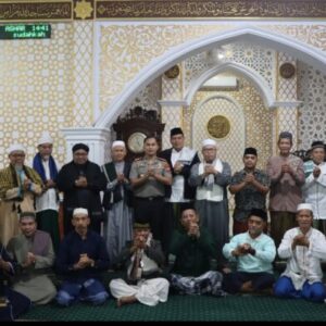 Pererat Silaturahmi dan Jaga Kamtibmas, Kapolres Ketapang Gelar Subuh Keliling Berjamaah Di Masjid An-Nur Ketapang
